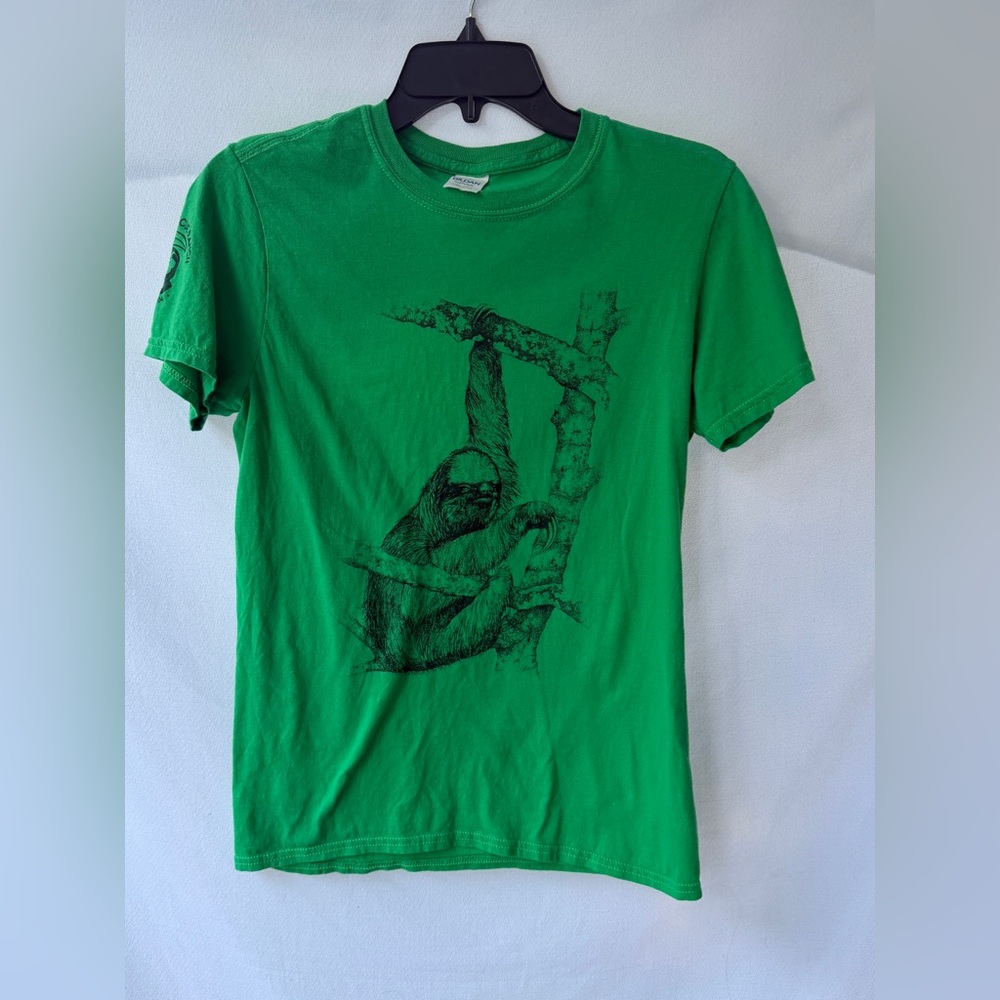 Toucan Rescue Ranch Sloth t-shirt Costa Rica